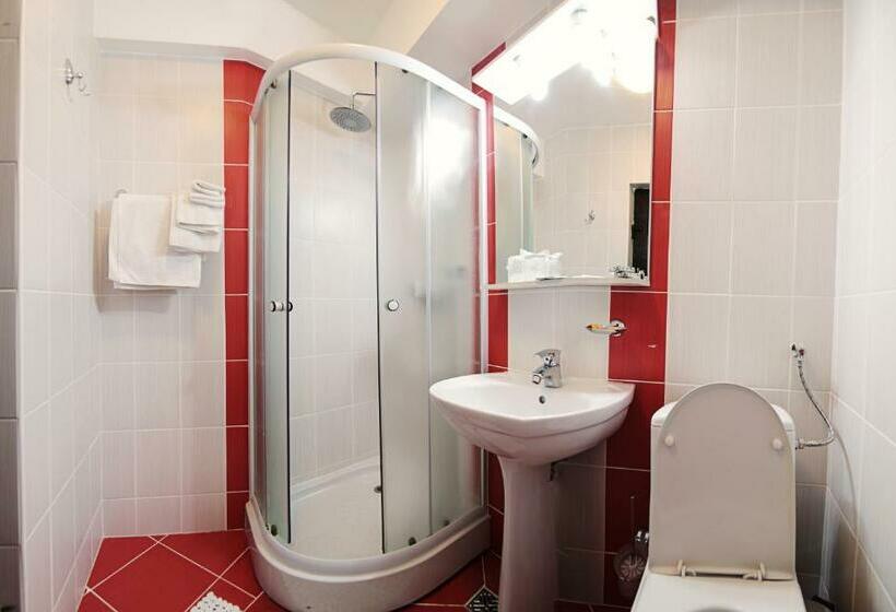 هتل Complex Balnear Covasna