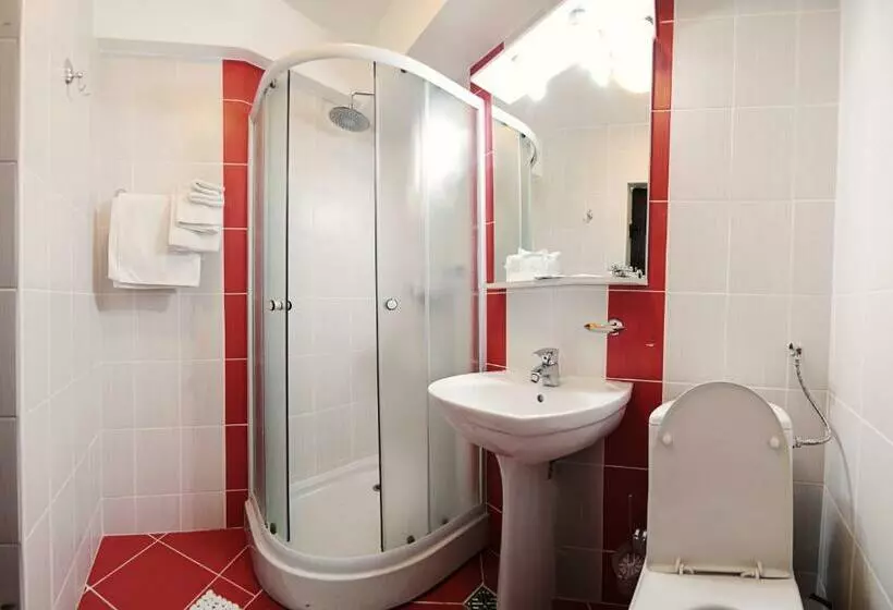 هتل Complex Balnear Covasna