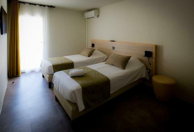 فندق Domaine Du Lazaret