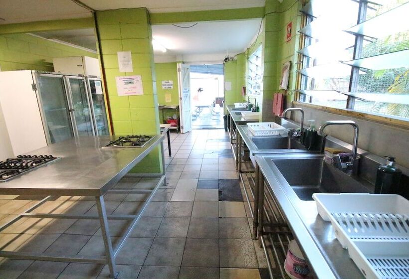 Asylum Cairns Hostel