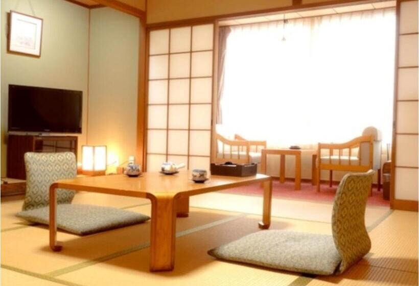 Hotell Shiitake Kaikan Taisuikaku