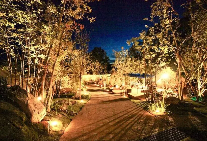 ホテル Yufuin Glamping Comorebi