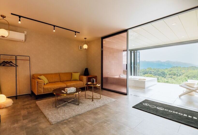 Otel Yufuin Glamping Comorebi