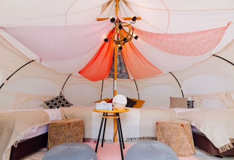 Otel Yufuin Glamping Comorebi