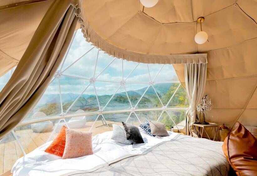 Otel Yufuin Glamping Comorebi