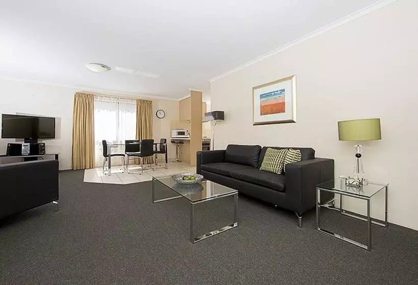 Accommodate Canberra Kingston Court