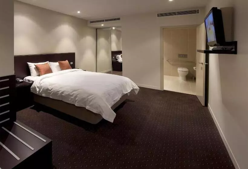 Atlantis Hotel Melbourne