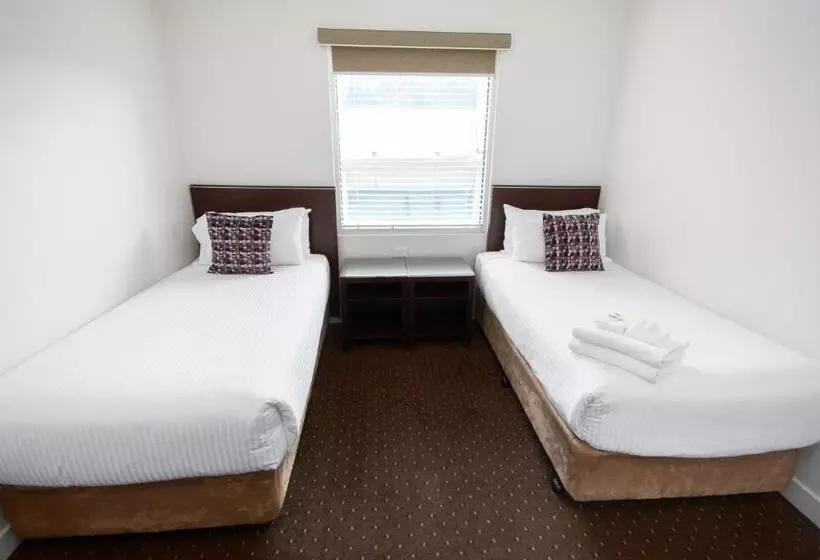 Atlantis Hotel Melbourne