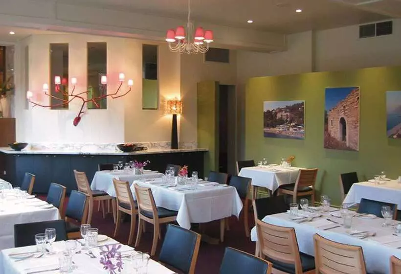 فندق Best Western Plus The Tudor Box Hill