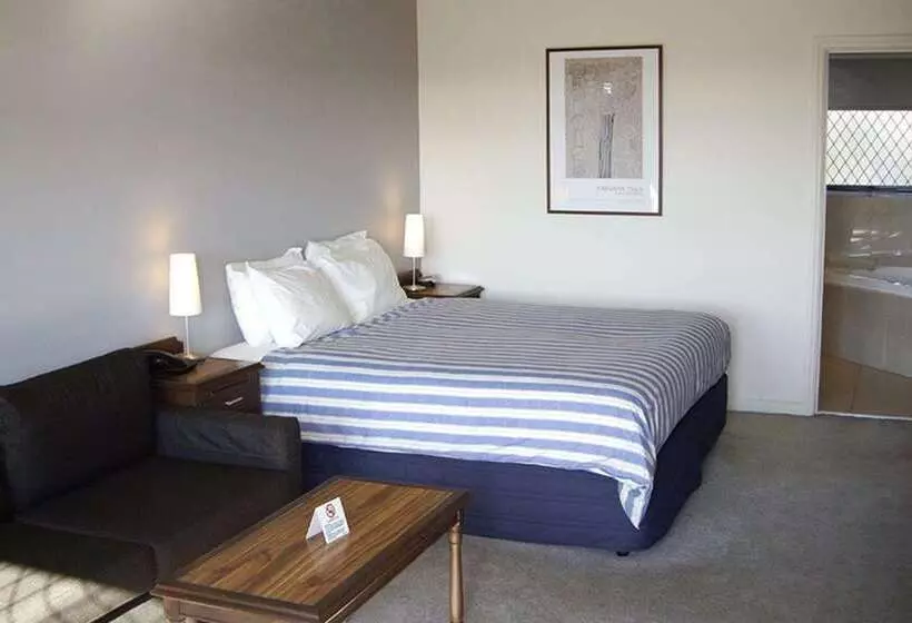 فندق Best Western Plus The Tudor Box Hill