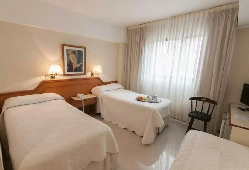 Hotelli Cuatro Reyes