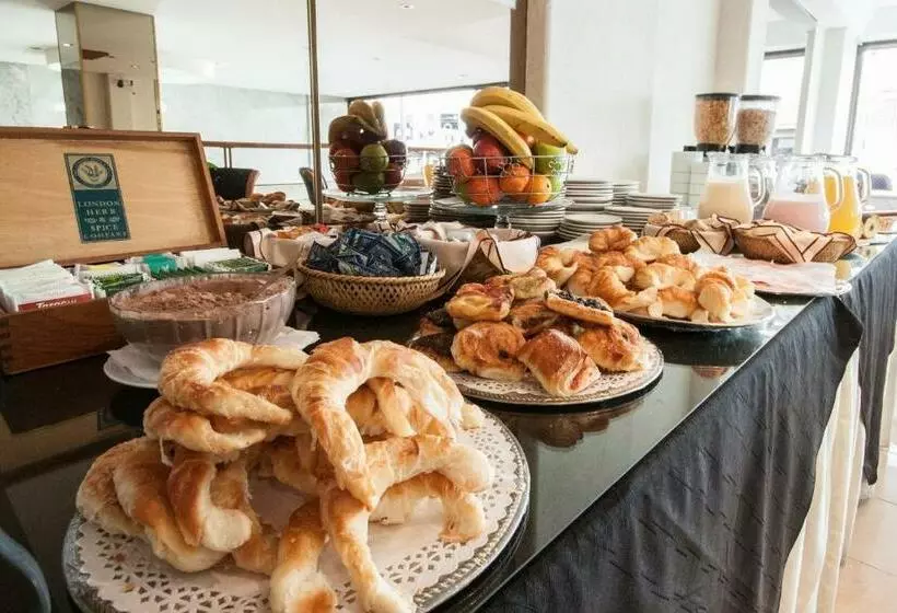 Hotelli Cuatro Reyes