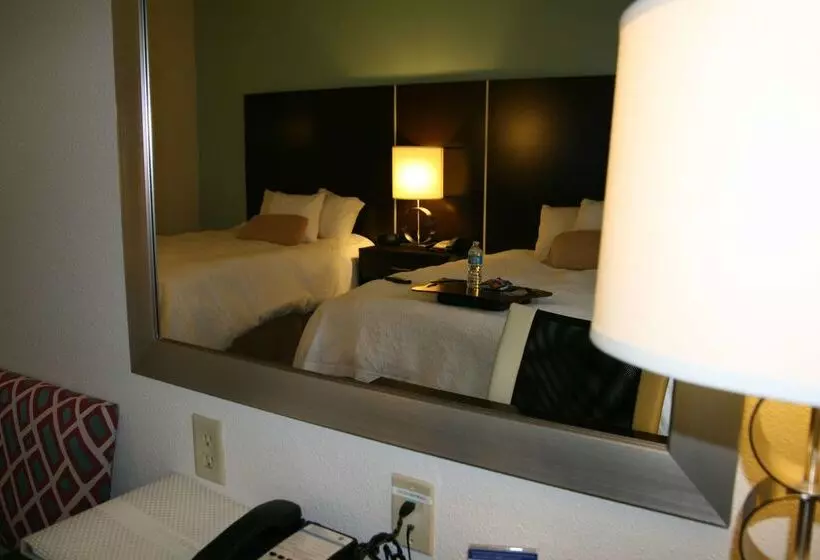 هتل Hampton Inn Shreveport Airport