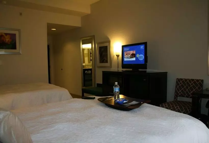 هتل Hampton Inn Shreveport Airport