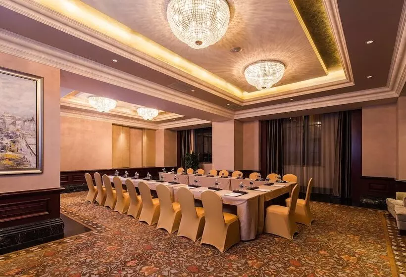 Intercontinental Shanghai Ruijin, An Ihg Hotel Downtown Historic Iconic Garden
