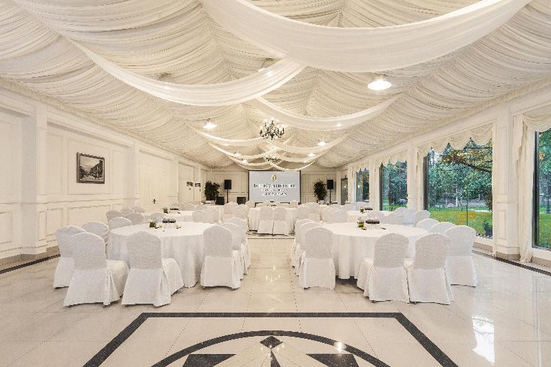 Intercontinental Shanghai Ruijin, An Ihg Hotel Downtown Historic Iconic Garden