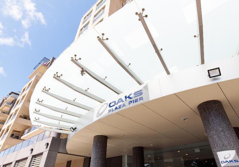 Hotel Oaks Glenelg Plaza Pier Suites