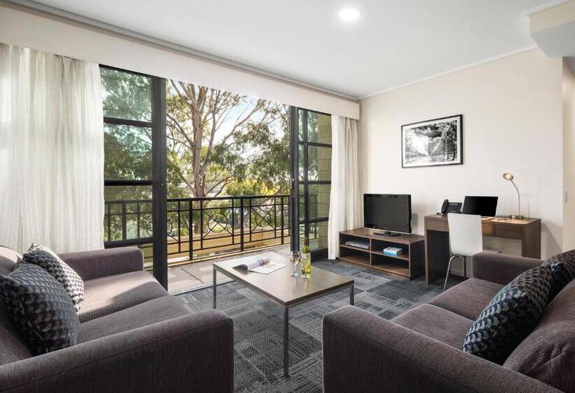 ホテル Quest Narre Warren