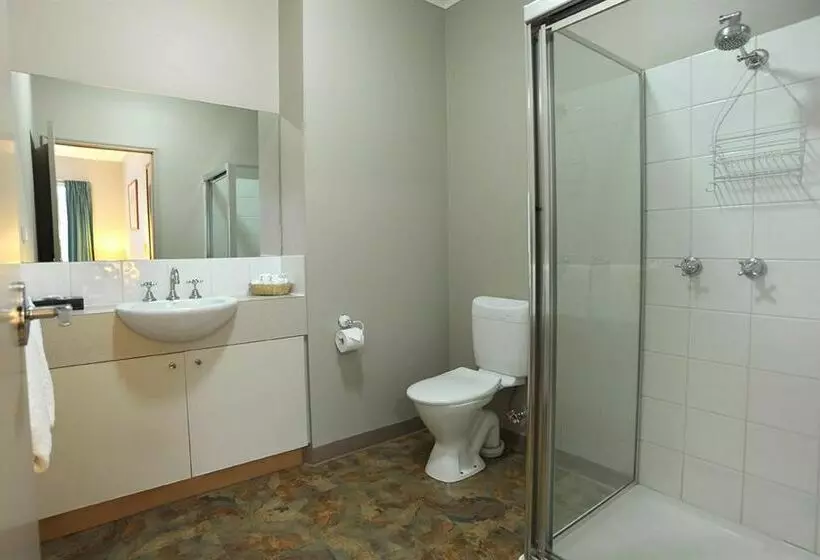 Отель Punt Road Apartment