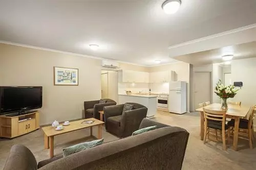 Отель Punt Road Apartment