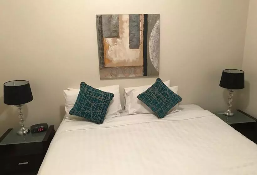 Отель Rnr Serviced Apartments Adelaide