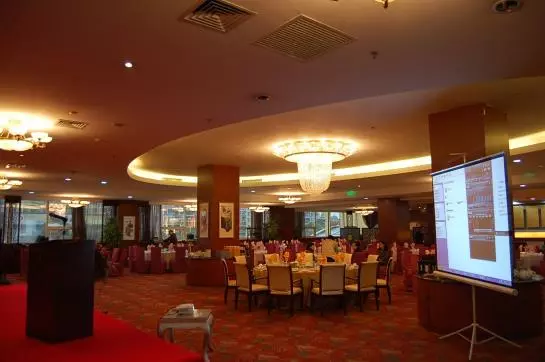 هتل Universal Ever-Rich