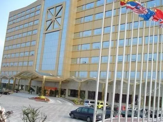 هتل Universal Ever-Rich