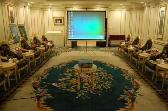 هتل Universal Ever-Rich