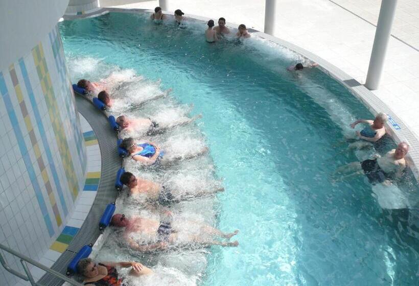 Otel Walliserhof Leukerbad Therme