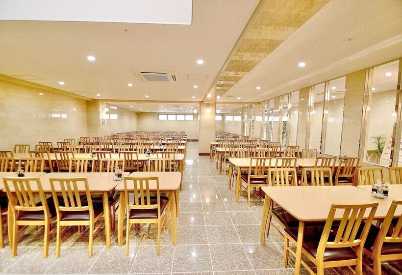 Kyoto Universal Hotel Karasuma