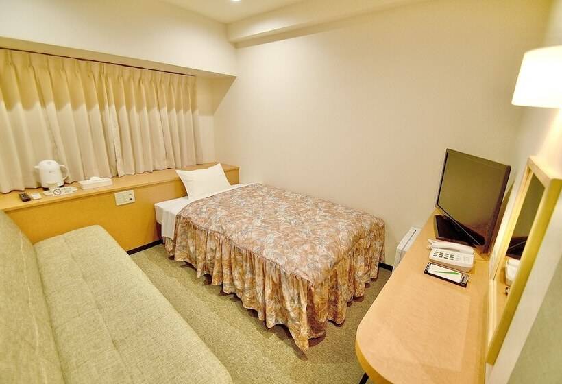 Kyoto Universal Hotel Karasuma