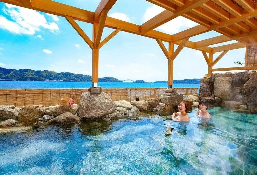 Hotelli Ooedoonsenmonogatari Nanki Kushimoto