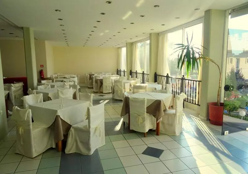 Bayside Hotel Katsaras