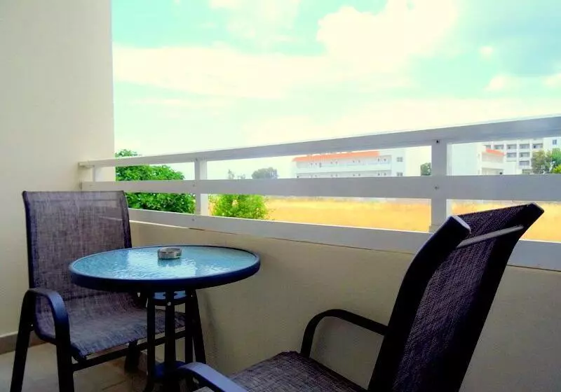 Bayside Hotel Katsaras