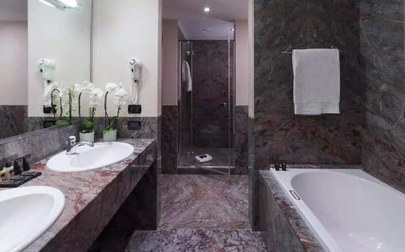 Grand Hotel De La Ville