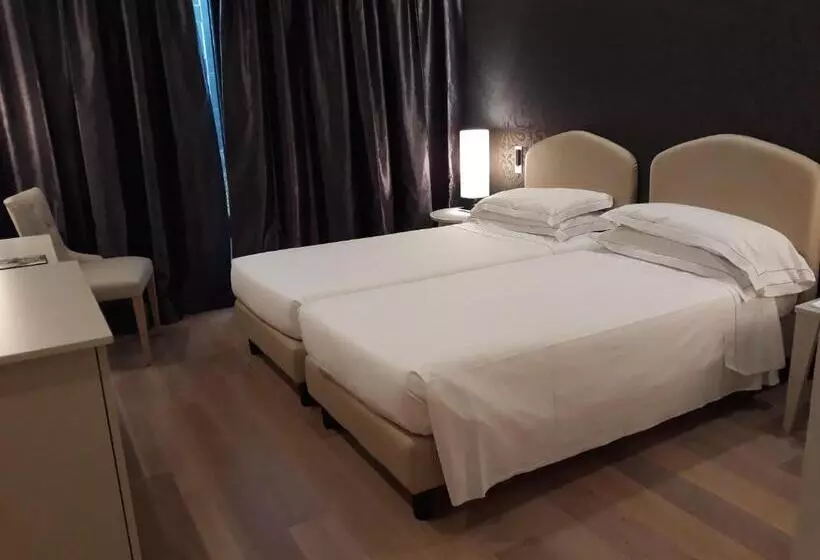 Grand Hotel De La Ville