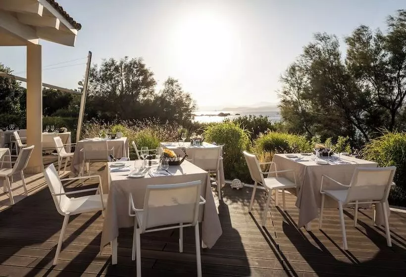 Отель Cala Cuncheddi   Vretreats