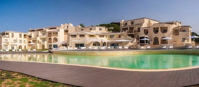 Отель Cala Cuncheddi   Vretreats