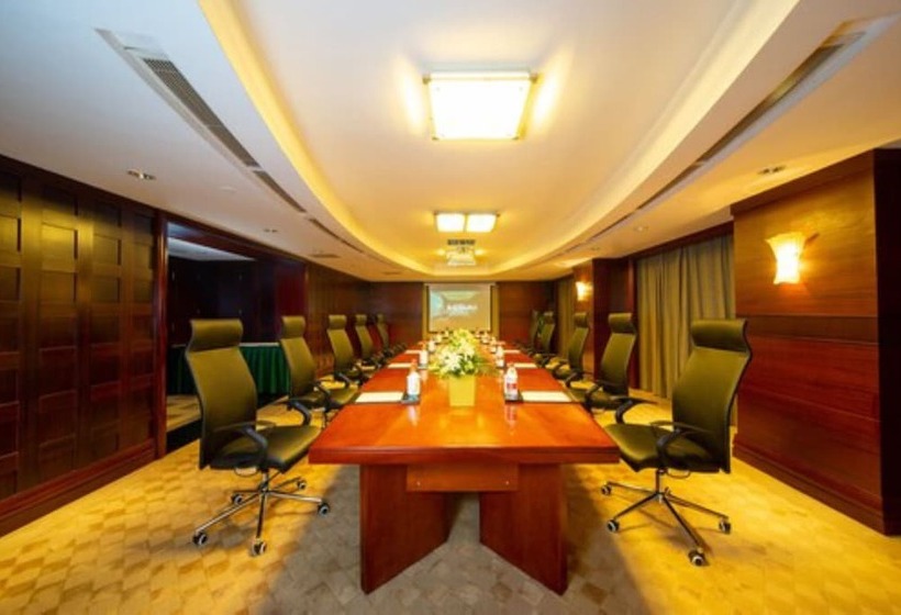 فندق Grand International