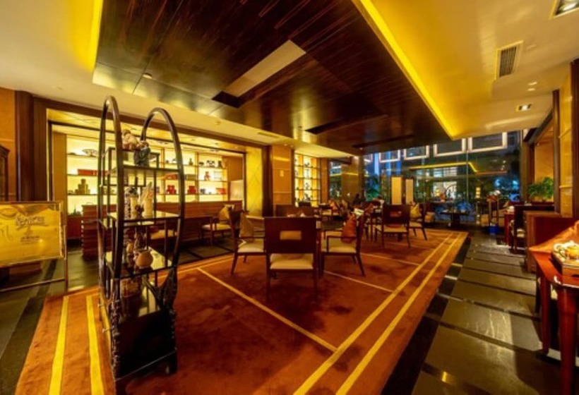 فندق Grand International