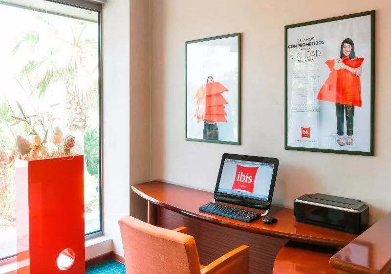 酒店 Ibis Valencia Bonaire Aeropuerto