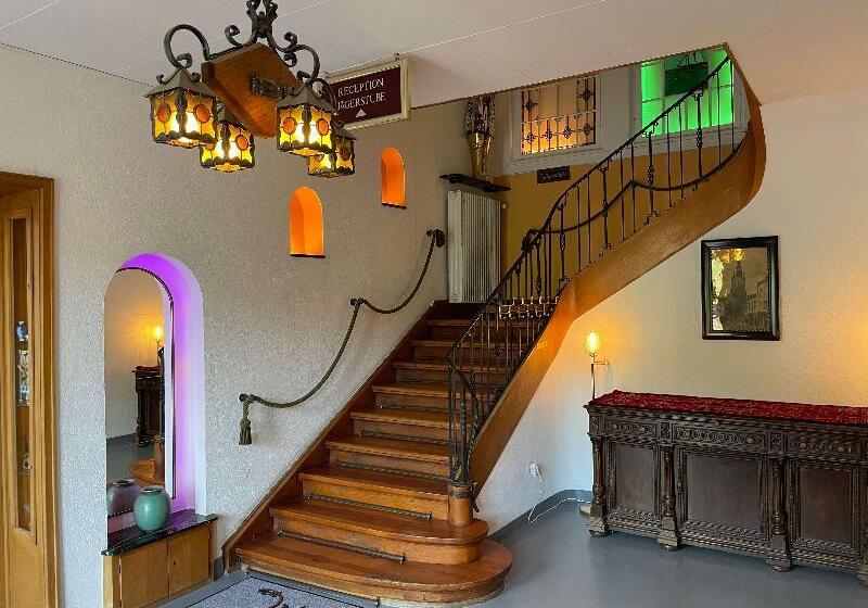 Отель Kull Von Schmidsfelden