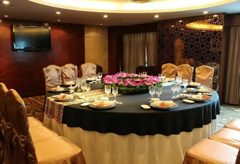 Отель Xiamen Peony