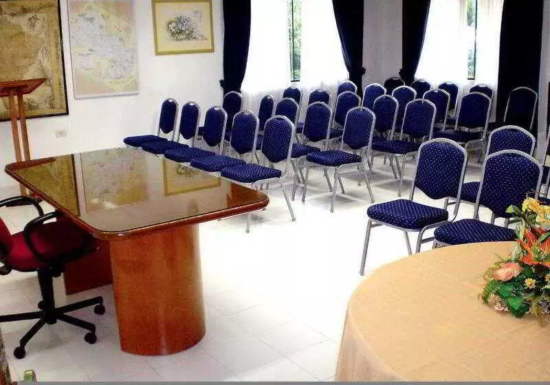 هتل Portal Del Sol