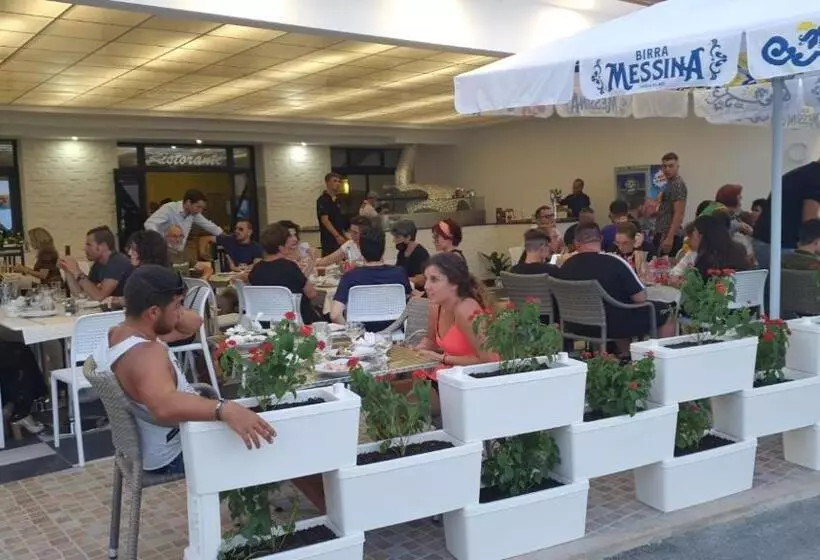 ホテル Ristorante Stellato