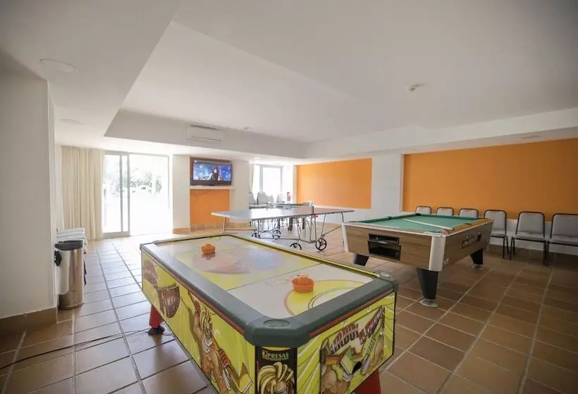 Отель The Navigator - Palm Oasis Alvor - All Inclusive