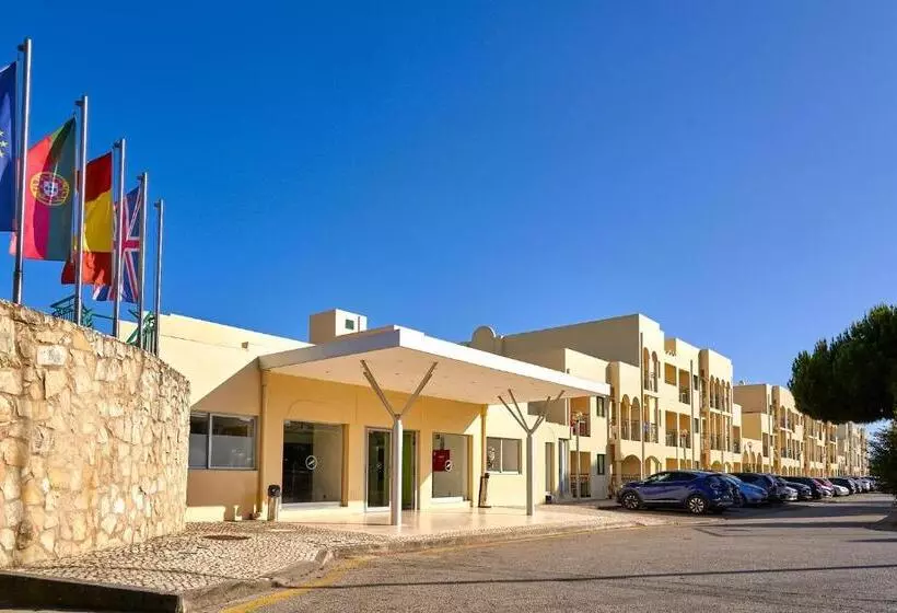 Отель The Navigator - Palm Oasis Alvor - All Inclusive