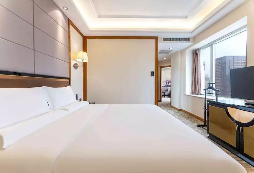 Отель Yunzen Century