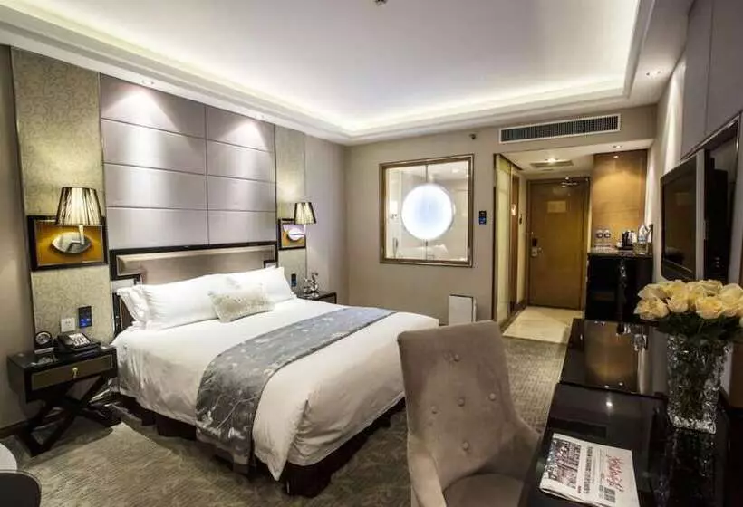 Отель Yunzen Century