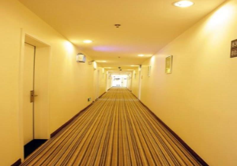 בית מלון כפרי 7days Inn Guiyang Hua Guo Yuan